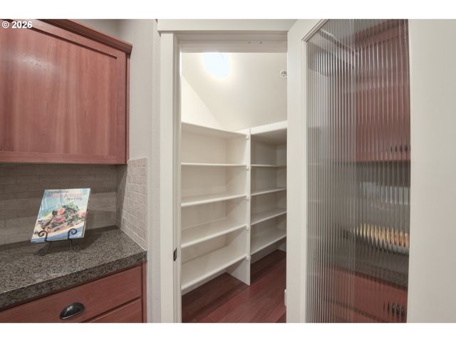 4835 Nw BLANDY Ter, Portland, OR 97229