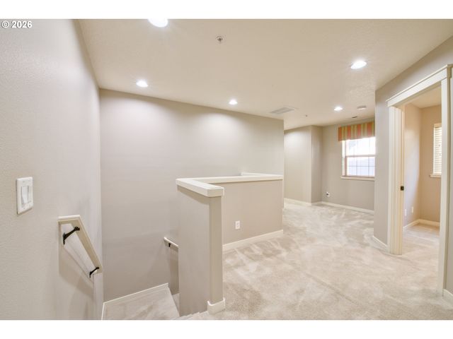 4835 Nw BLANDY Ter, Portland, OR 97229