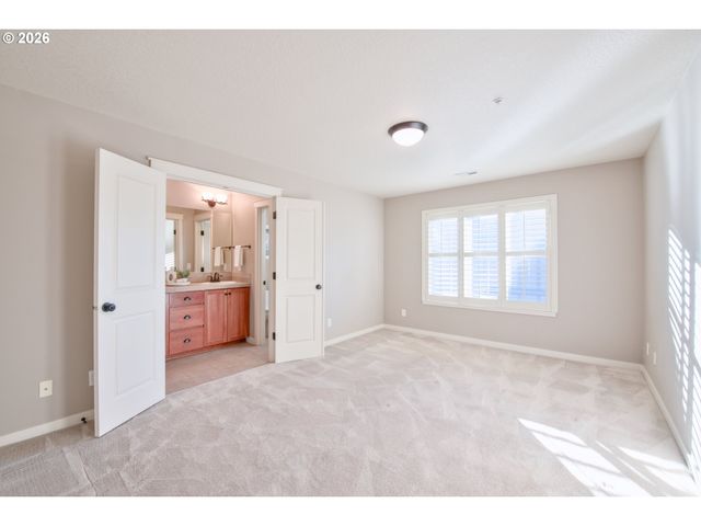 4835 Nw BLANDY Ter, Portland, OR 97229