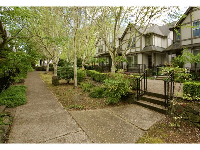 4835 Nw BLANDY Ter, Portland, OR 97229