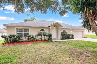 2885 WHITE MAGNOLIA LOOP, Clermont, FL 34711