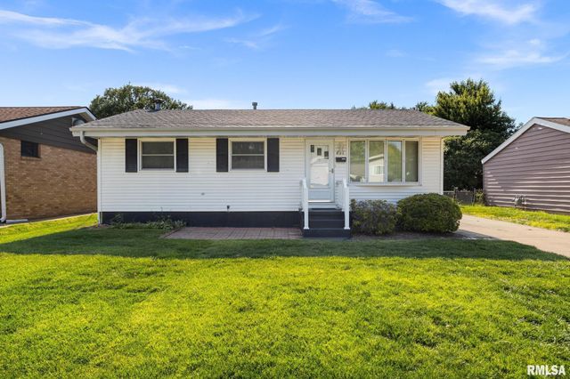 411 MANOR Street, Pekin, IL 61554
