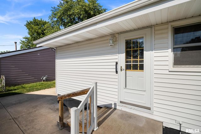 411 MANOR Street, Pekin, IL 61554