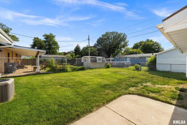 411 MANOR Street, Pekin, IL 61554