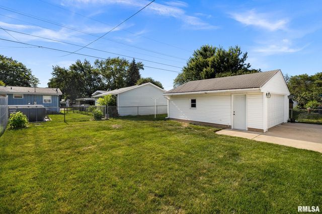 411 MANOR Street, Pekin, IL 61554