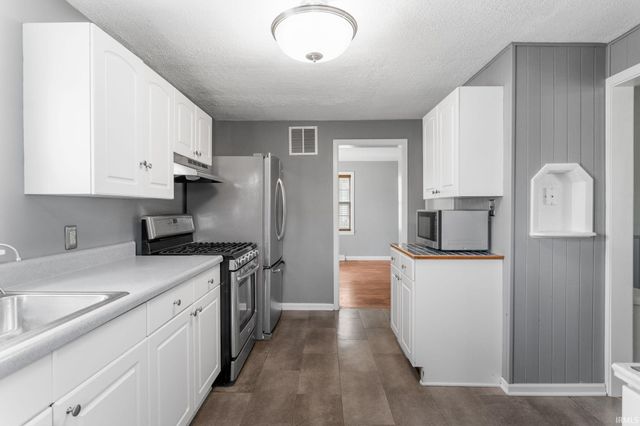 624 S 29th Street, South Bend, IN 46615
