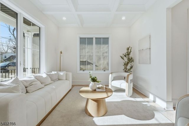 30 Grand Ter, Livingston Twp., NJ 07039