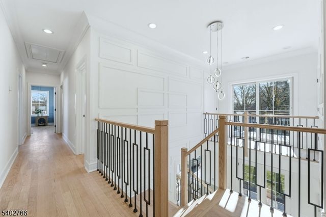 30 Grand Ter, Livingston Twp., NJ 07039