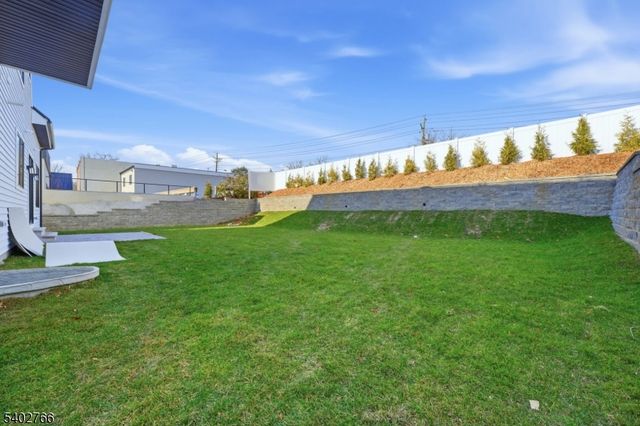 30 Grand Ter, Livingston Twp., NJ 07039