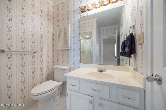 42 Barnes Street, Greenville, NC 27858