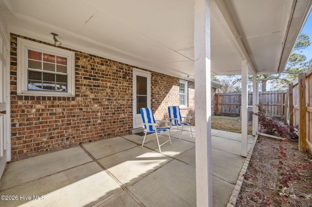 42 Barnes Street, Greenville, NC 27858