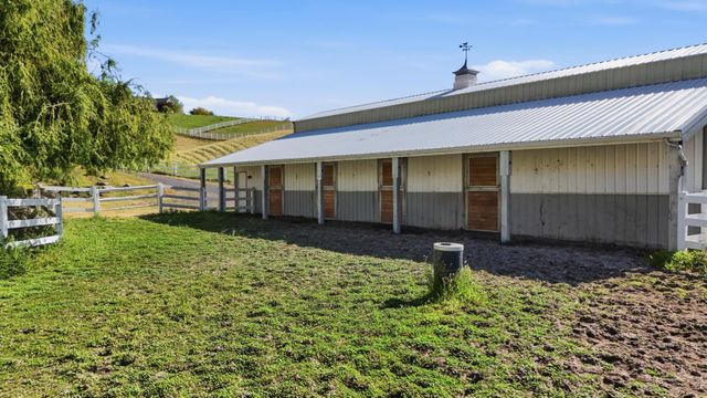 10205 S Sharon Rd, Spokane, WA 99223