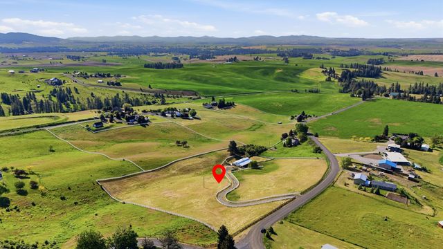 10205 S Sharon Rd, Spokane, WA 99223