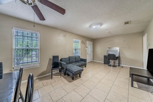 6039 Blunter Street, Dallas, TX 75241