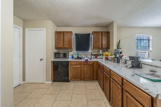 6039 Blunter Street, Dallas, TX 75241