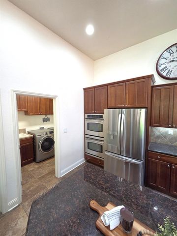 506 Lohse Ct, Lincoln, CA 95648