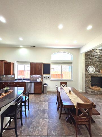506 Lohse Ct, Lincoln, CA 95648