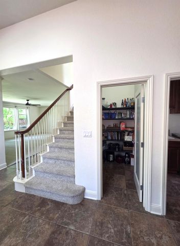 506 Lohse Ct, Lincoln, CA 95648