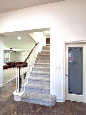 506 Lohse Ct, Lincoln, CA 95648