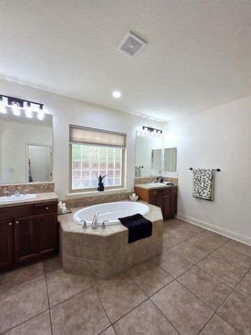 506 Lohse Ct, Lincoln, CA 95648