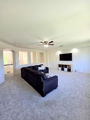 506 Lohse Ct, Lincoln, CA 95648