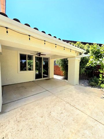 506 Lohse Ct, Lincoln, CA 95648