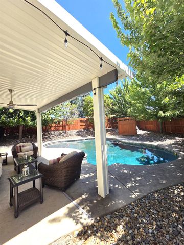 506 Lohse Ct, Lincoln, CA 95648