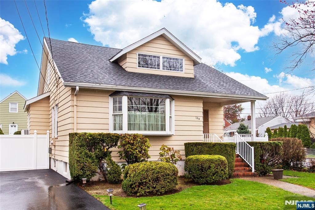104 Stone Street, Maywood, NJ 07607