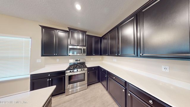 3965 CLOVERDALE Court, Middleburg, FL 32068