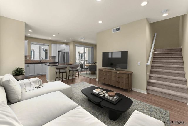 2564 S Escondido Blvd 512, Escondido, CA 92025