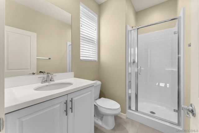2564 S Escondido Blvd 512, Escondido, CA 92025