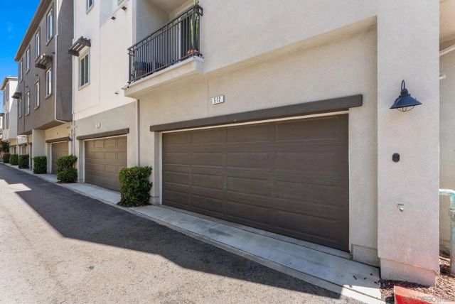 2564 S Escondido Blvd 512, Escondido, CA 92025