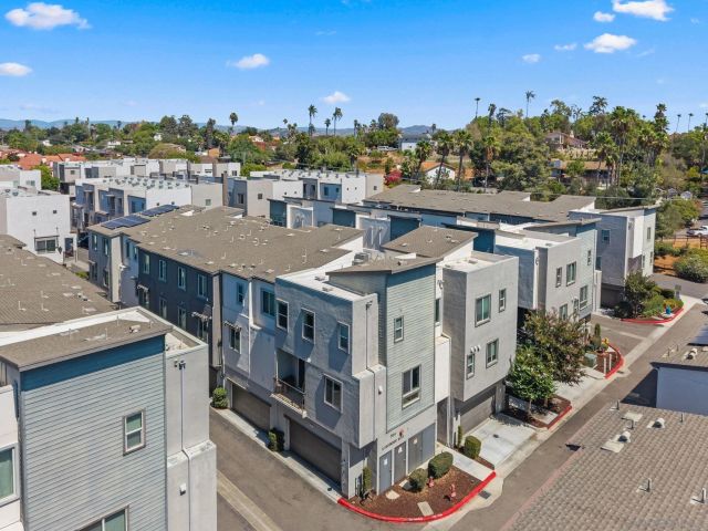 2564 S Escondido Blvd 512, Escondido, CA 92025