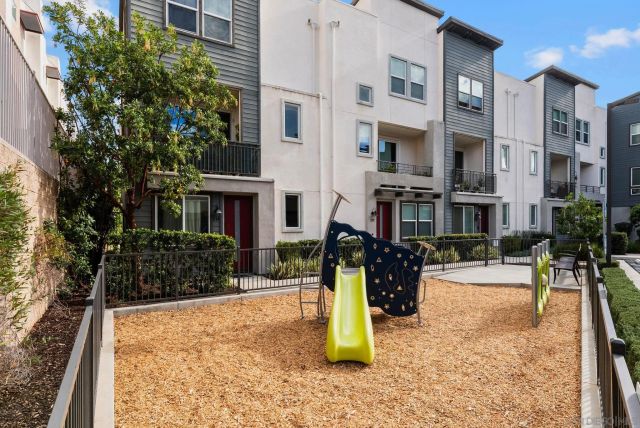 2564 S Escondido Blvd 512, Escondido, CA 92025