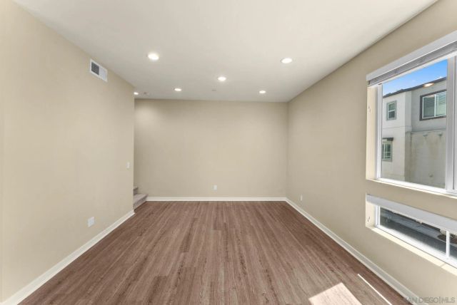2564 S Escondido Blvd 512, Escondido, CA 92025