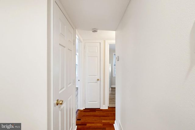 2213 LIBERATOR ST, Levittown, PA 19057