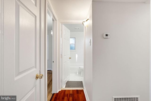 2213 LIBERATOR ST, Levittown, PA 19057