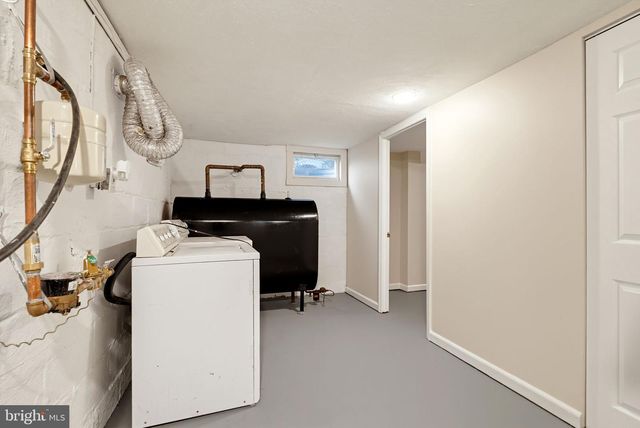 2213 LIBERATOR ST, Levittown, PA 19057