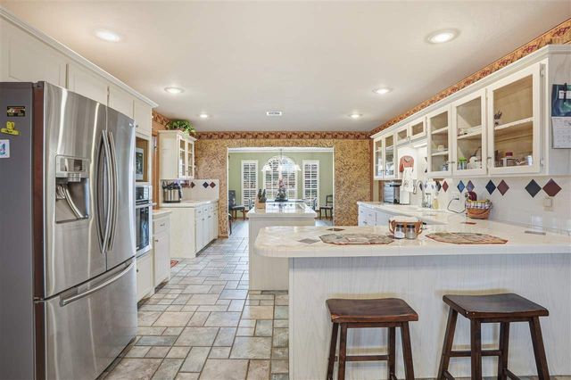 2106 NW Columbia Ave, Lawton, OK 73507