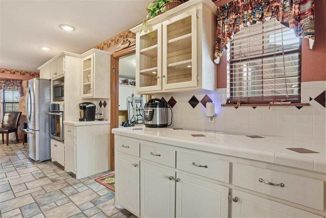 2106 NW Columbia Ave, Lawton, OK 73507