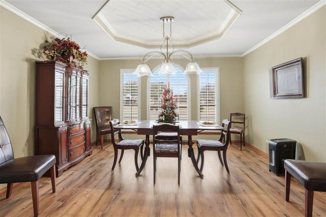 2106 NW Columbia Ave, Lawton, OK 73507