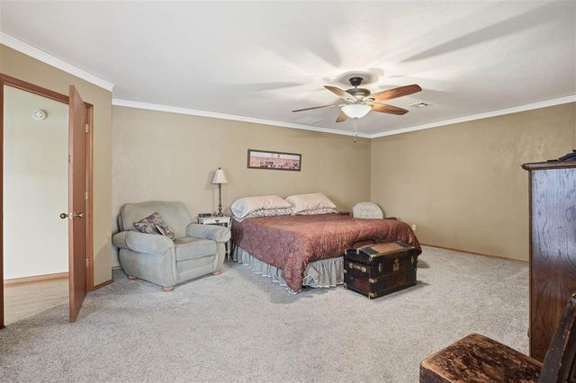 2106 NW Columbia Ave, Lawton, OK 73507