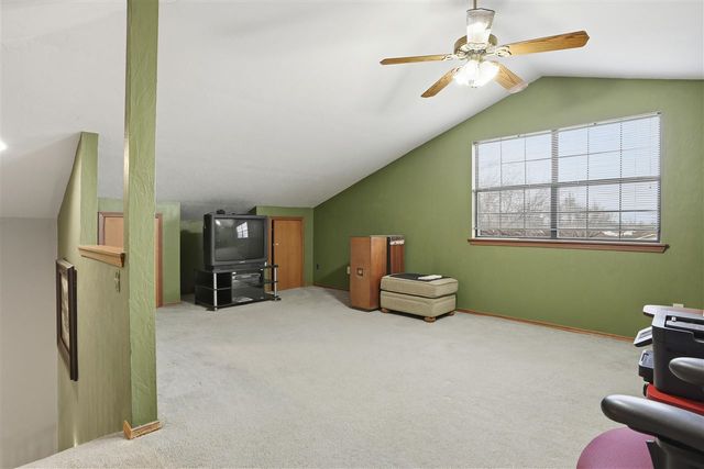 2106 NW Columbia Ave, Lawton, OK 73507