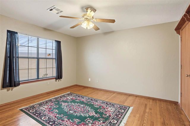 2106 NW Columbia Ave, Lawton, OK 73507