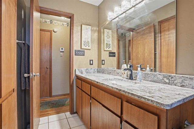 2106 NW Columbia Ave, Lawton, OK 73507