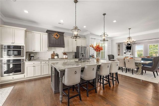 2520 Barley Downs Cir, Cumming, GA 30040