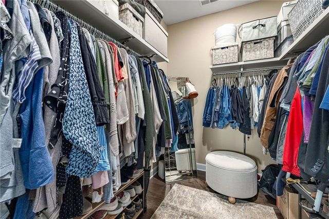 2520 Barley Downs Cir, Cumming, GA 30040