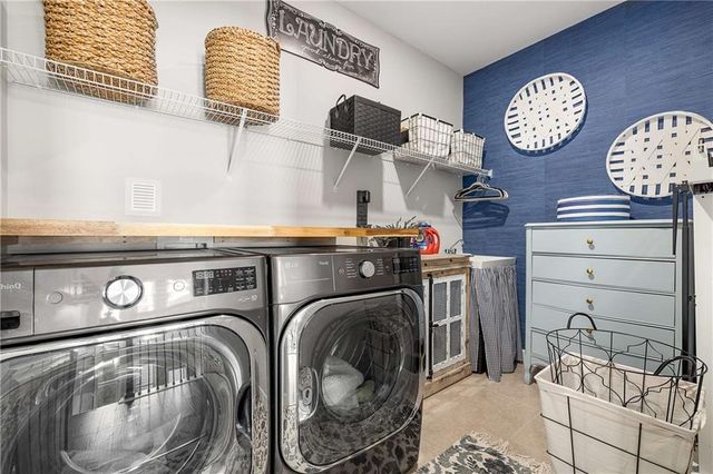 2520 Barley Downs Cir, Cumming, GA 30040