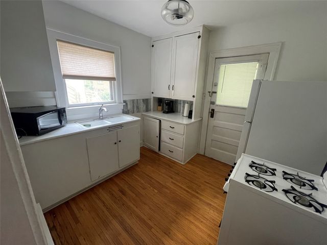 1206 39th Street, Des Moines, IA 50311