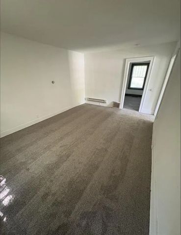 1206 39th Street, Des Moines, IA 50311